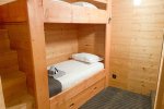 bunk bed room in ski apartment morzine